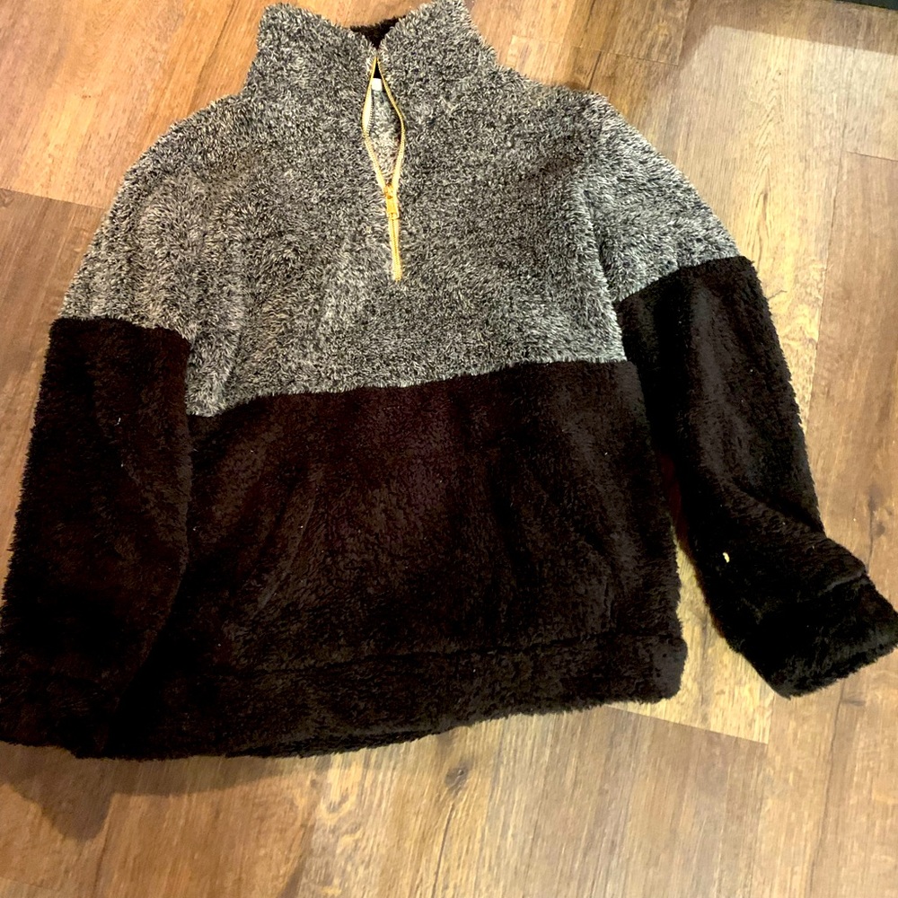 Fluffy Quarter Zip